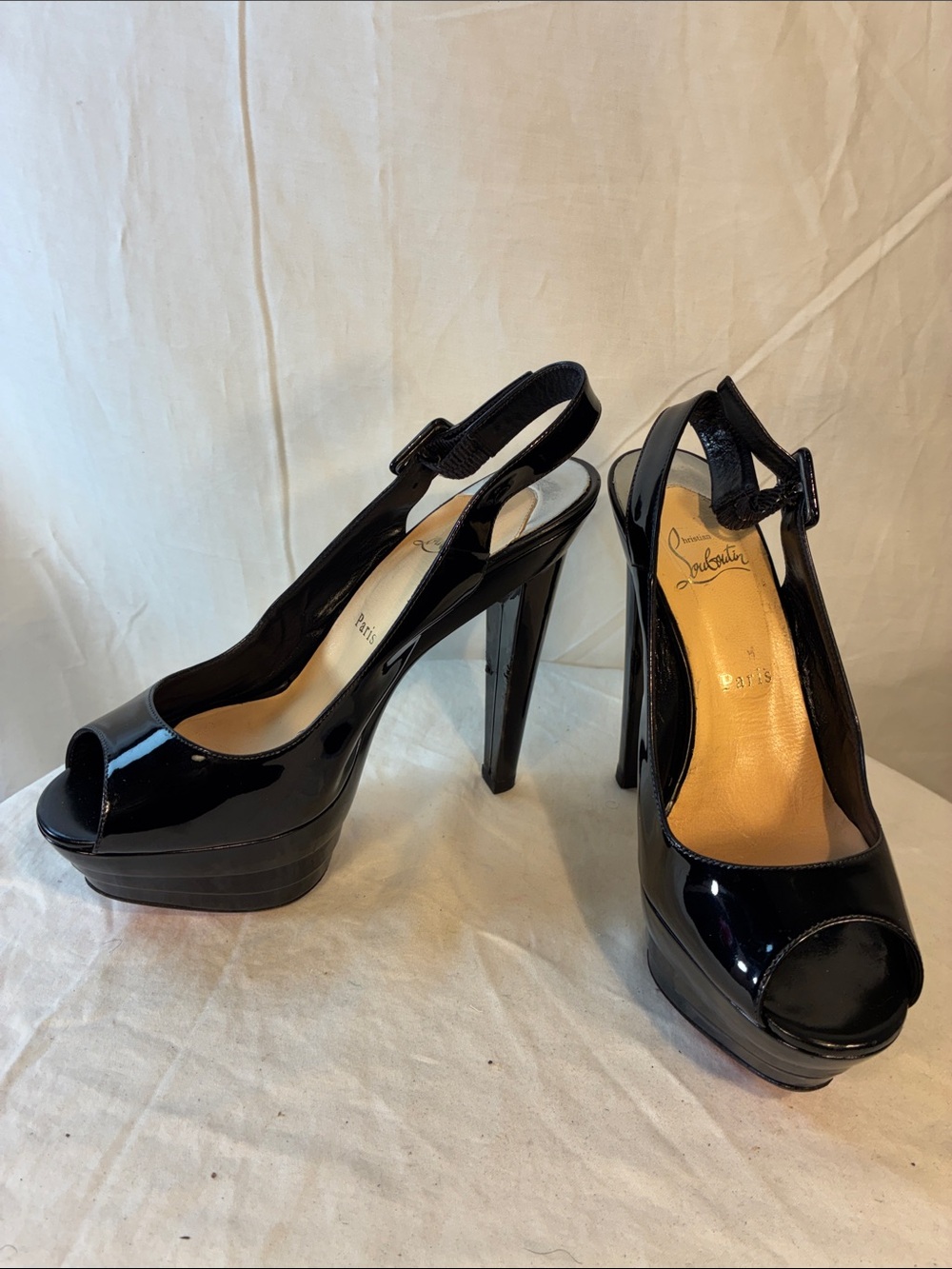 Stunning Christian Louboutin (Paris)  Black Patent Slingback Platform High Heels